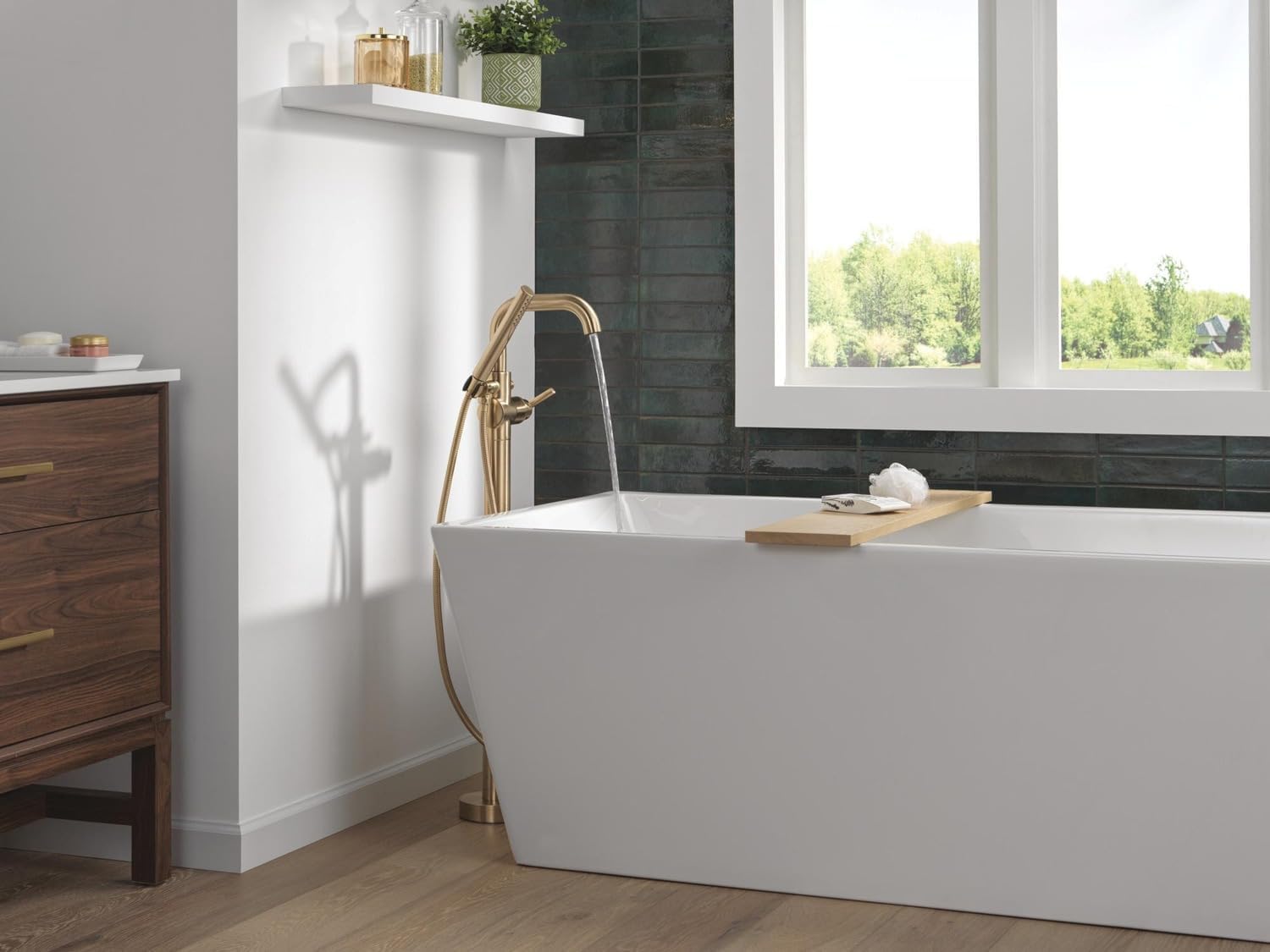 Delta Trinsic tub filler review,Delta Trinsic roman tub faucet review and rating,is Delta Trinsic floor mount tub filler worth buying,Delta Trinsic tub filler review pros cons,Delta Trinsic tub filler review honest opinion,Delta Trinsic tub filler review verdict — design and build quality detail
